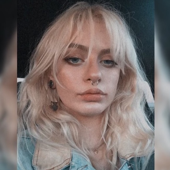 Meet your Posher, Imari - Picture 1 of 1